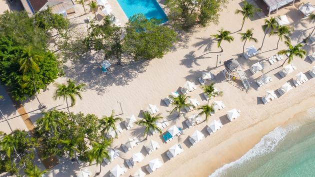 Barcelo_Resort_Punta_Cana_Beach.jpg